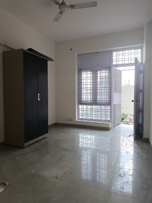 Room in 3 BHK Builder Floor at M2k Spring Floors, Sector 50 – for Sale
