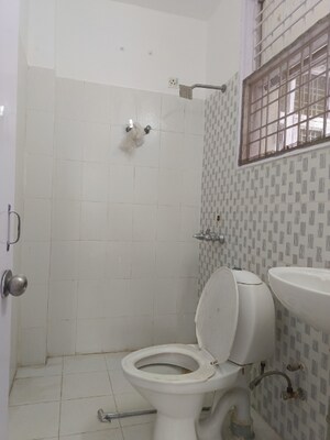 Bathroom in 3 BHK Builder Floor at M2k Spring Floors, Sector 50 – for Sale