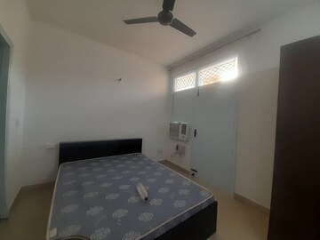 Bedroom in 4 BHK Apartment at Ardee City, Sector 52 – for Rent