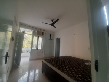 Bedroom in 4 BHK Apartment at Ardee City, Sector 52 – for Rent