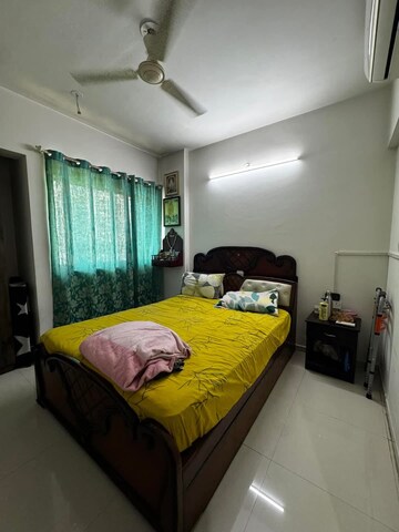 Bedroom in 2.5 BHK Apartment at Lodha Splendora Phase II, Ghodbunder Road – for Rent