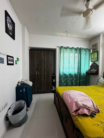 Bedroom in 2.5 BHK Apartment at Lodha Splendora Phase II, Ghodbunder Road – for Rent