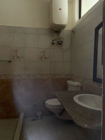 Bathroom in 1 RK Builder Floor at Panchkula Urban Estate – for Rent