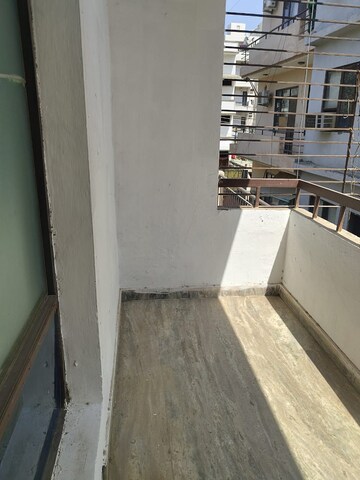 Balcony in 2 BHK Builder Floor at Sector 28 – for Rent
