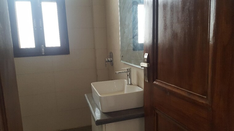Bathroom, signature-global-the-millennia 2 Bedroom 644 Sq.Ft. Apartment In Sector 37d Gurgaon 8383097
