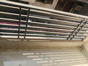 1 BHK Builder Floor – Exterior View View at Paryavaran Complex - for Rent
