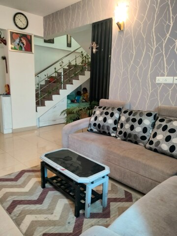 Team Area in 2 BHK Apartment at Whitestone Florenso, Huskur – for Sale