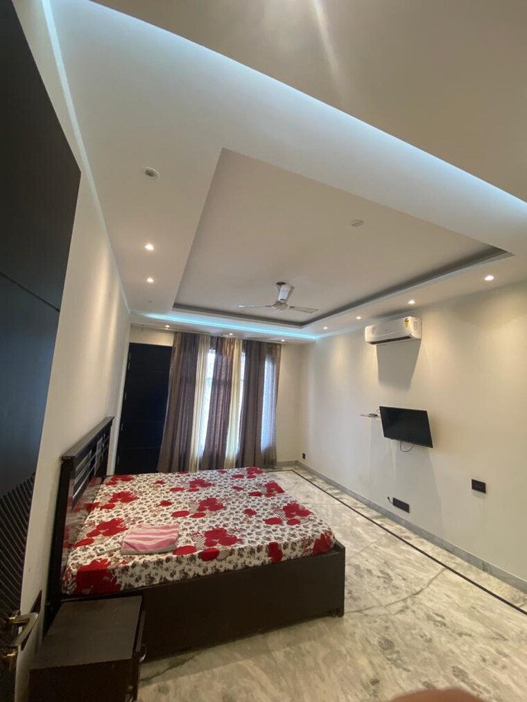 Bedroom, bptp-discovery-park 3 Bedroom 2440 Sq.Ft. Apartment In Sector 80 Faridabad 8383237