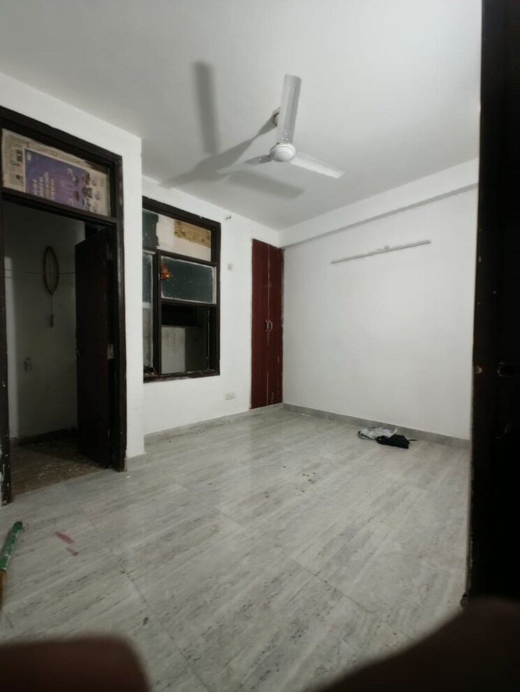 Room, paryavaran complex 2 Bedroom 850 Sq.Ft. Builder Floor In Paryavaran Complex Delhi 8383245