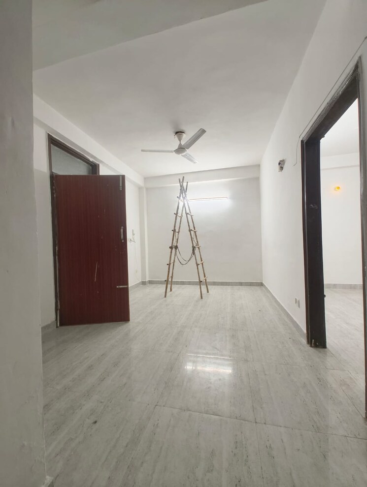 Room, paryavaran complex 2 Bedroom 850 Sq.Ft. Builder Floor In Paryavaran Complex Delhi 8383245