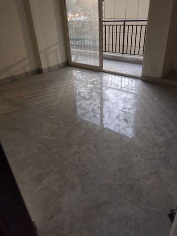 Room in 2 BHK Apartment at GH-7 Crossings Republik, Vijay Nagar – for Sale