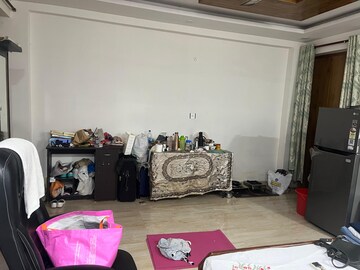 Bedroom in 1 RK Builder Floor at Sector 43 – for Rent