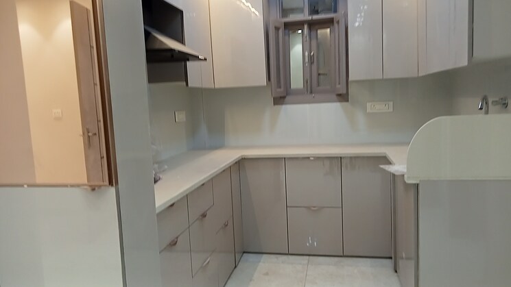 Kitchen, palam colony 3 Bedroom 830 Sq.Ft. Builder Floor In Palam Colony Delhi 8383370