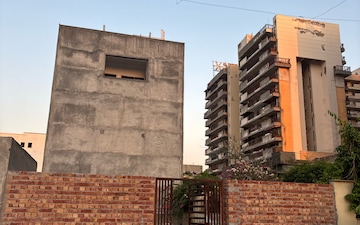 Plot For Sale in Sector 109