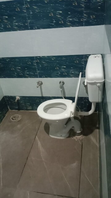 Master Bedroom in 3 BHK Builder Floor at Dwarka Mor – for Rent