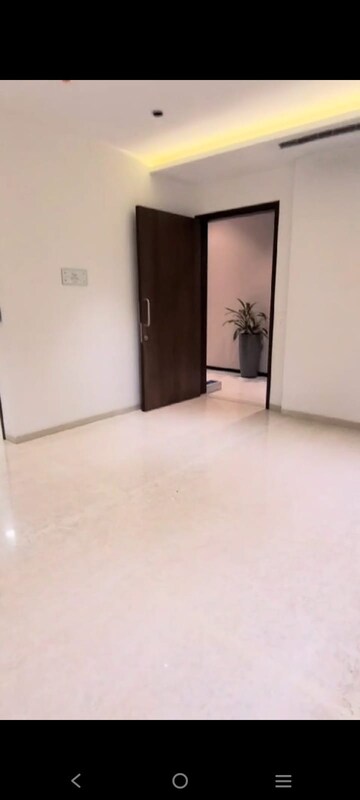 Room in 4 BHK Apartment at K Raheja Amaltis, Sion West – for Sale