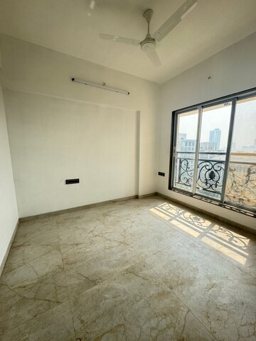 Room in 2 BHK Apartment at Krishna Heritage Chembur, Chembur – for Rent