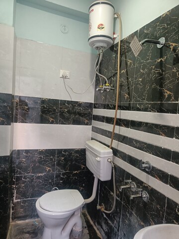 Balcony in 1 RK Builder Floor at Surendra Avenue 69, Sector 69 – for Rent