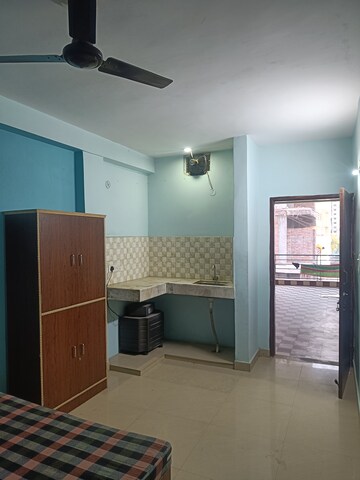 Room in 1 RK Builder Floor at Surendra Avenue 69, Sector 69 – for Rent