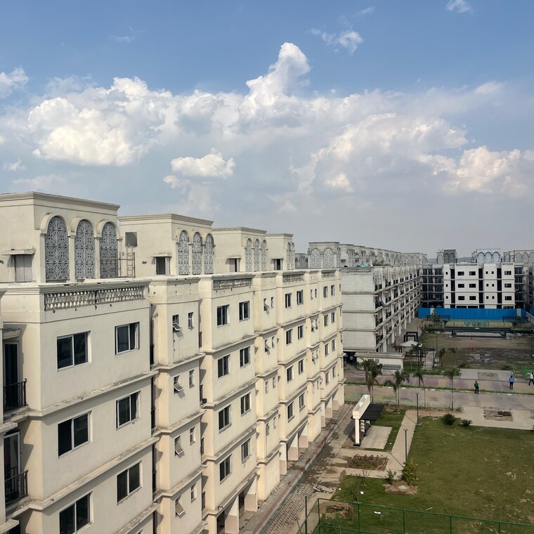 Exterior View, signature-global-park-4-and-5 3 Bedroom 1119 Sq.Ft. Apartment In Sohna Sector 34 Gurgaon 8383909