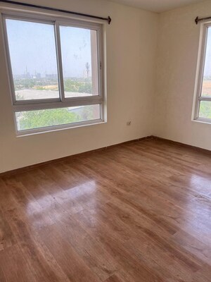 Room in 4 BHK Apartment at Umang Monsoon Breeze Phase I, Sector 78 – for Sale