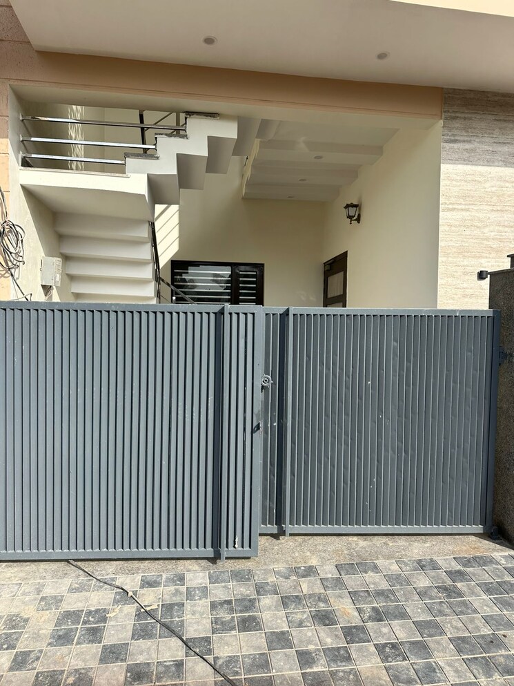 Exterior View, kharar landran road 3 Bedroom 140 Sq.Yd. Independent House In Kharar Landran Road Mohali 8383995