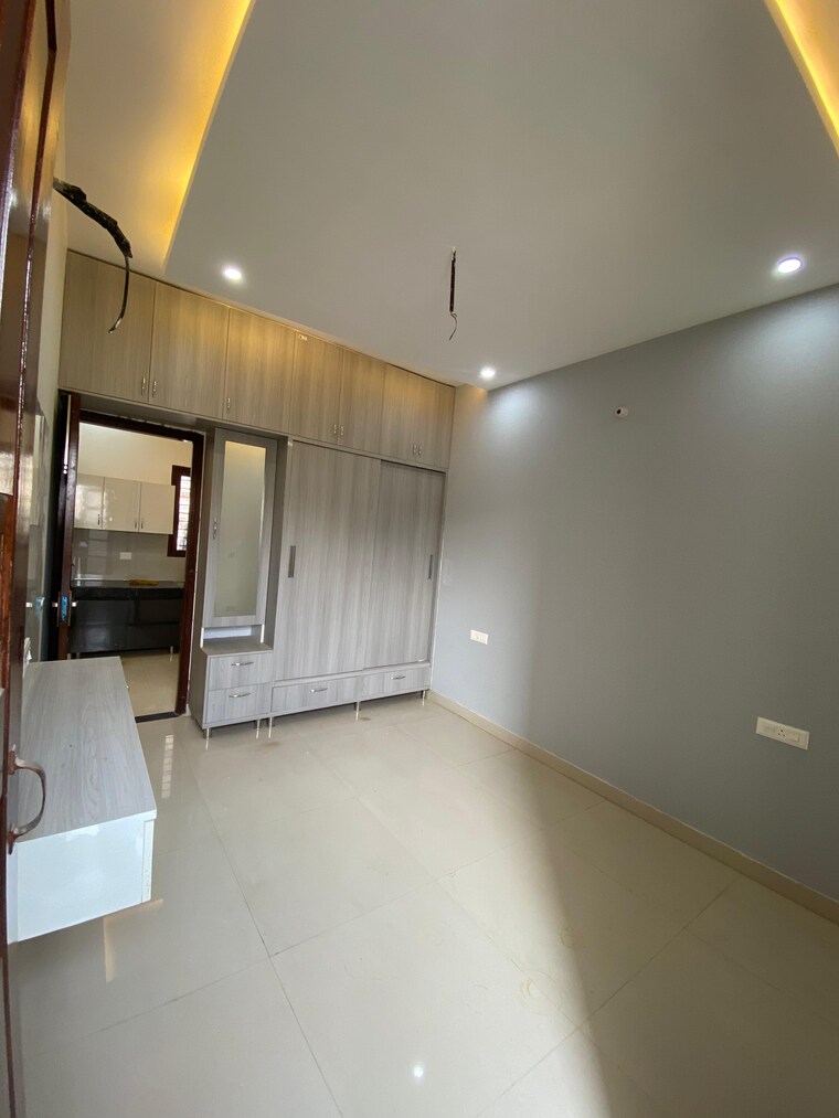Room, sector 123 4 Bedroom 121 Sq.Yd. Independent House In Sector 123 Mohali 8384038
