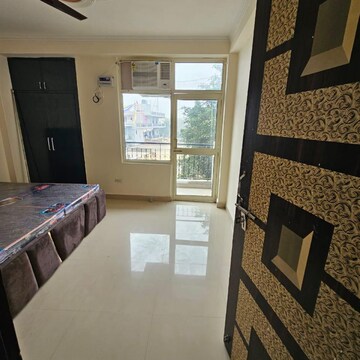 Team Area in 1 BHK Builder Floor at Saket – for Rent
