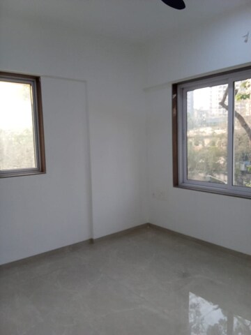 Room in 2 BHK Apartment at Paras Apartment Goregaon, Goregaon West – for Rent