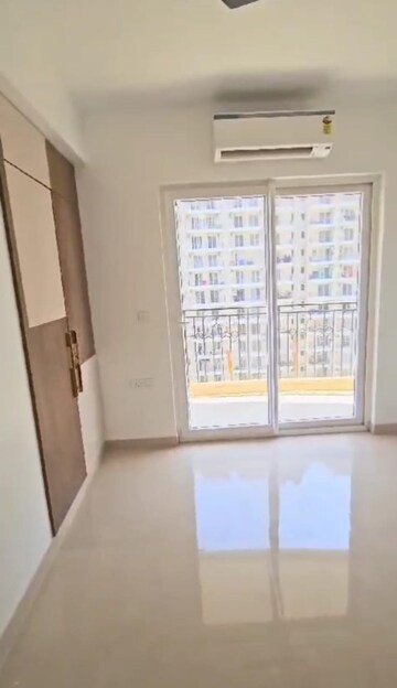Room in 3 BHK Apartment at ATS Nobility, Sector 4, Greater Noida – for Rent