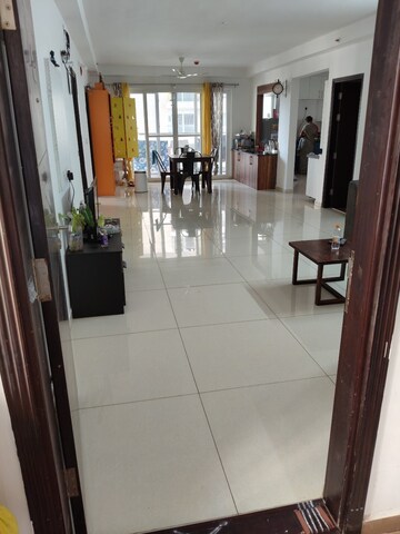 Room in 3 BHK Apartment at Hi Tech City – for Rent