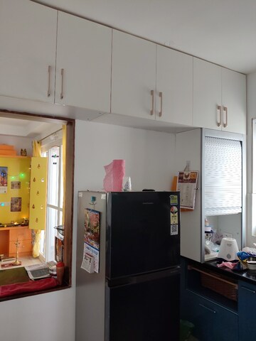 Room in 3 BHK Apartment at Hi Tech City – for Rent