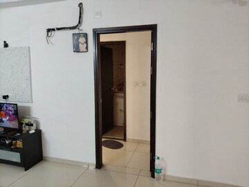Room in 3 BHK Apartment at Hi Tech City – for Rent