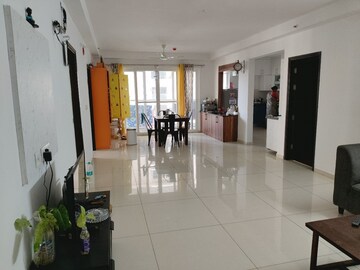 Room in 3 BHK Apartment at Hi Tech City – for Rent