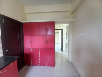 Furnished Amenities in 3 BHK Apartment at Raghavendra Colony – for Rent
