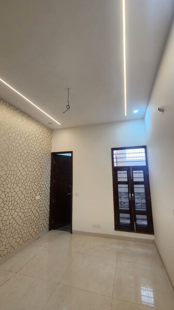 Room in 2 BHK Apartment at Dera Bassi – for Sale