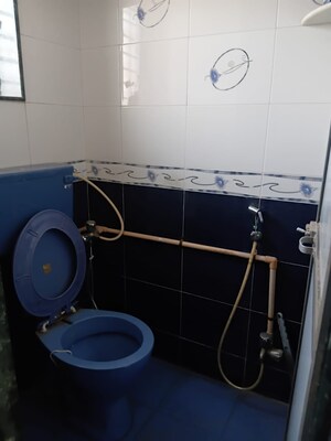 Master Bedroom in 1 BHK Apartment at Vile Parle East – for Sale