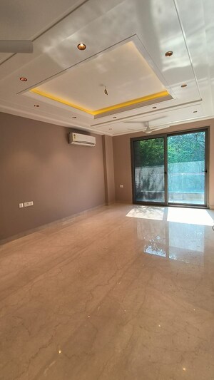 Room in 4 BHK Builder Floor at Greater Kailash ii – for Sale