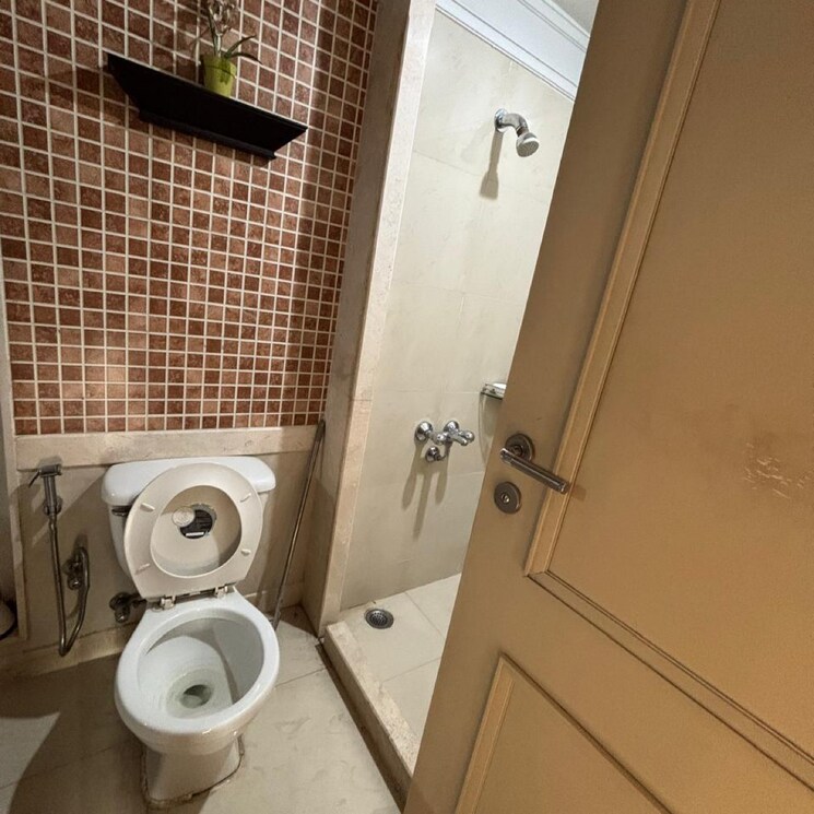 Bathroom, hiranandani-buttercup 3 Bedroom 1400 Sq.Ft. Apartment In Manpada Thane 8384109