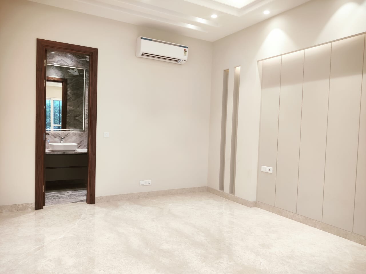 4 BHK Builder Floor For Sale in Neeti Bagh 