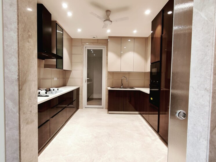 Kitchen, neeti bagh 4 Bedroom 310 Sq.Yd. Builder Floor In Neeti Bagh Delhi 8384159