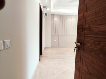 Building Lobby in 4 BHK Builder Floor at Neeti Bagh – for Sale