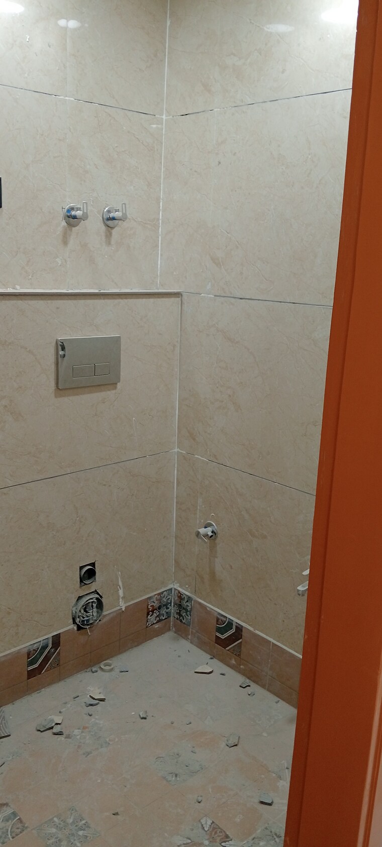 Bathroom, govindpuri 3 Bedroom 910 Sq.Ft. Builder Floor In Govindpuri Delhi 8384162