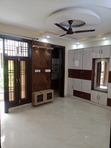 3 BHK Builder Floor For Rent in Dwarka Mor