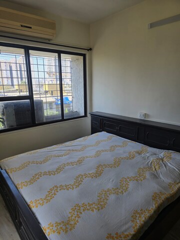 Bedroom in 3 BHK Apartment at Meenakshi Apartment, Goregaon East – for Rent