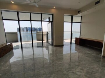 Room in 4 BHK Apartment at Omkar 1973, Worli – for Sale