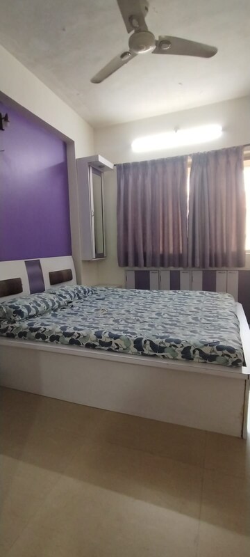 Bedroom in 1 BHK Apartment at Dheeraj Solitaire, Malad West – for Rent