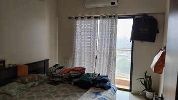 Team Area in 3 BHK Apartment at Mayfair Hillcrest, Powai – for Rent