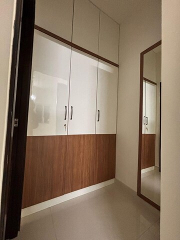 Room in 3 BHK Apartment at Honer Homes, Gopanpally – for Rent
