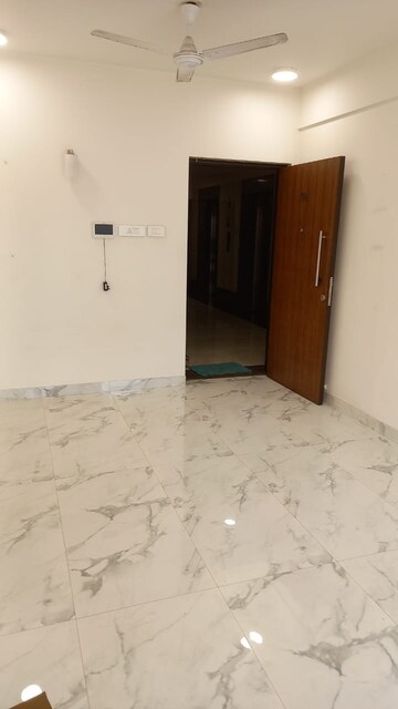 2 BHK Apartment For Rent in Raheja Ridgewood Goregaon East Mumbai  8384332